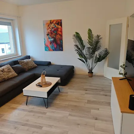 Borussia Park- 6 Personen Zentral Gute Lage Und Anbindung Mönchengladbach